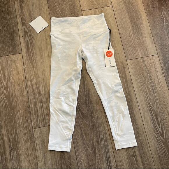 Vimmia‎ Revolve purpose capri leggings gray camo size XS - Picture 2 of 6